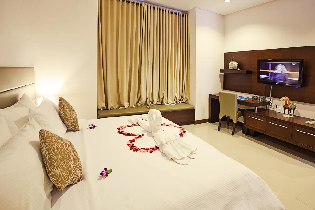 Royal Three Bedroom in Batu Belig Seminyak