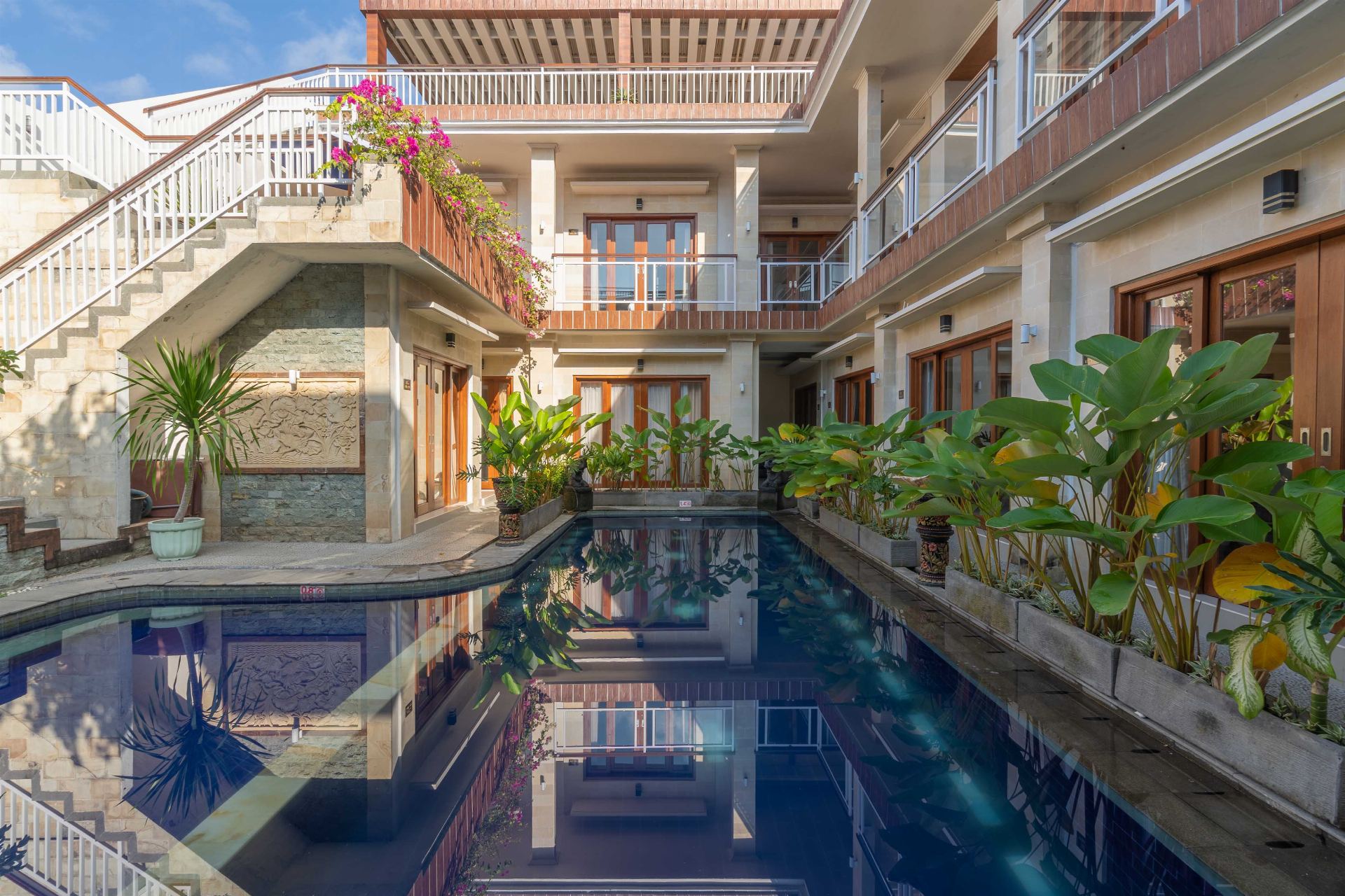 The Big Family Sunrise 14-Bedroom with Private Pool