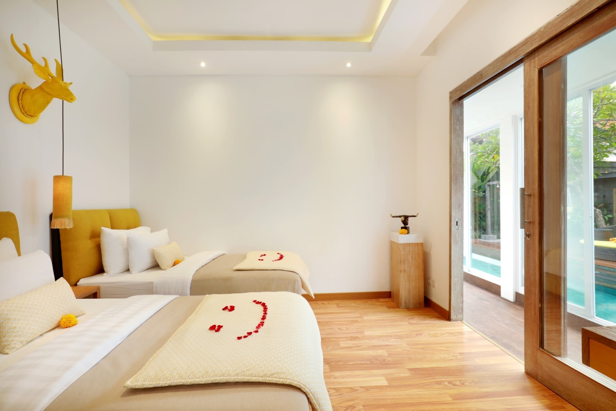 LA MIRA VILLA SEMINYAK