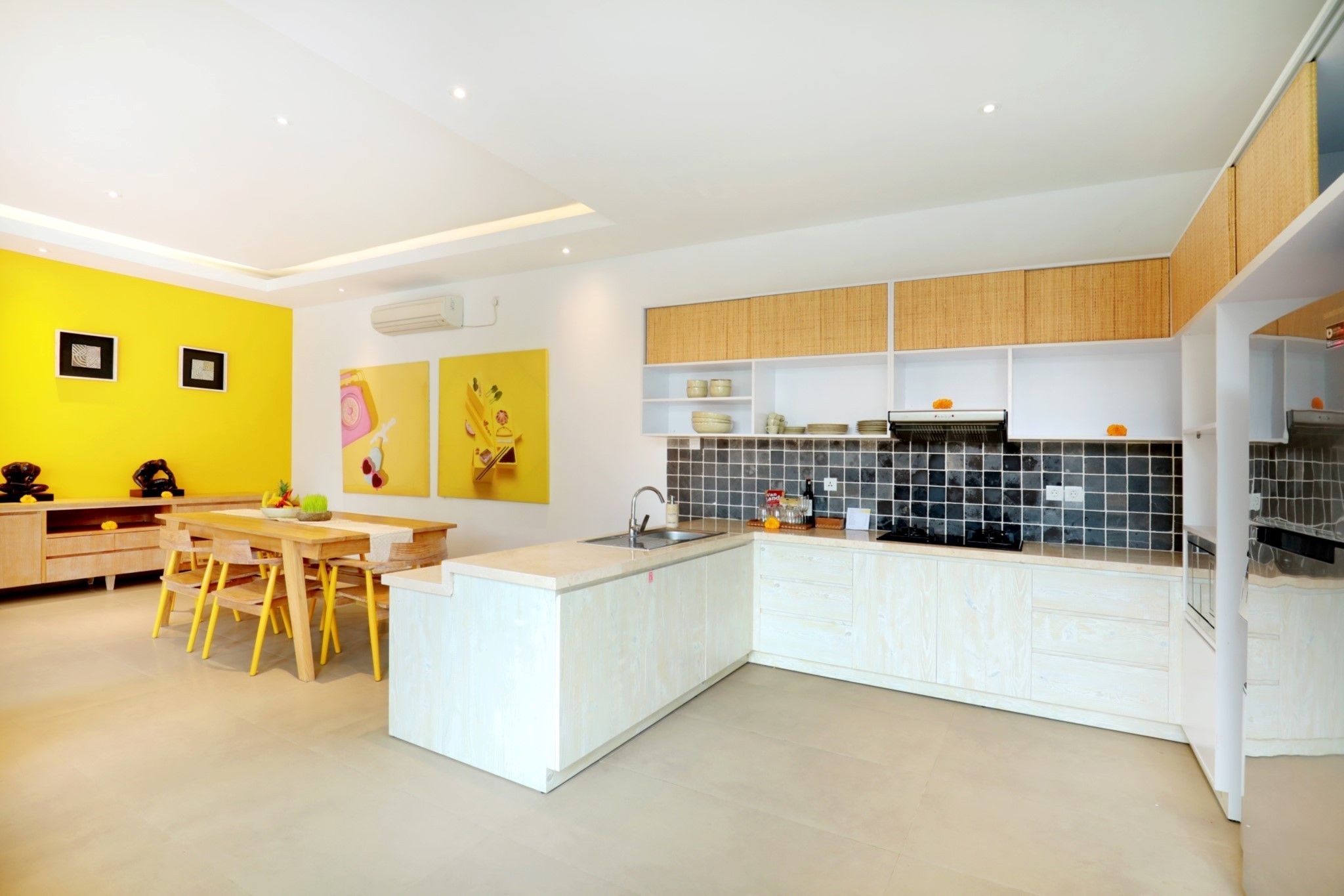 LA MIRA VILLA SEMINYAK
