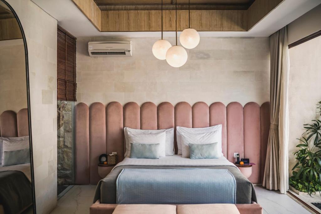 Honeymoon Villa in Legian