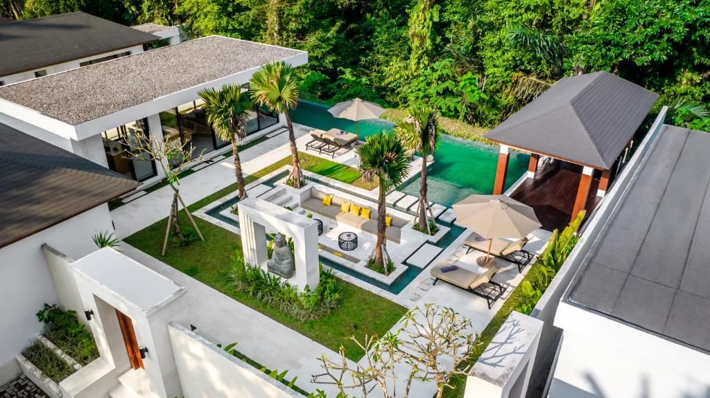 Luxury 5 Bedroom Private Pool Retreat in Ubud