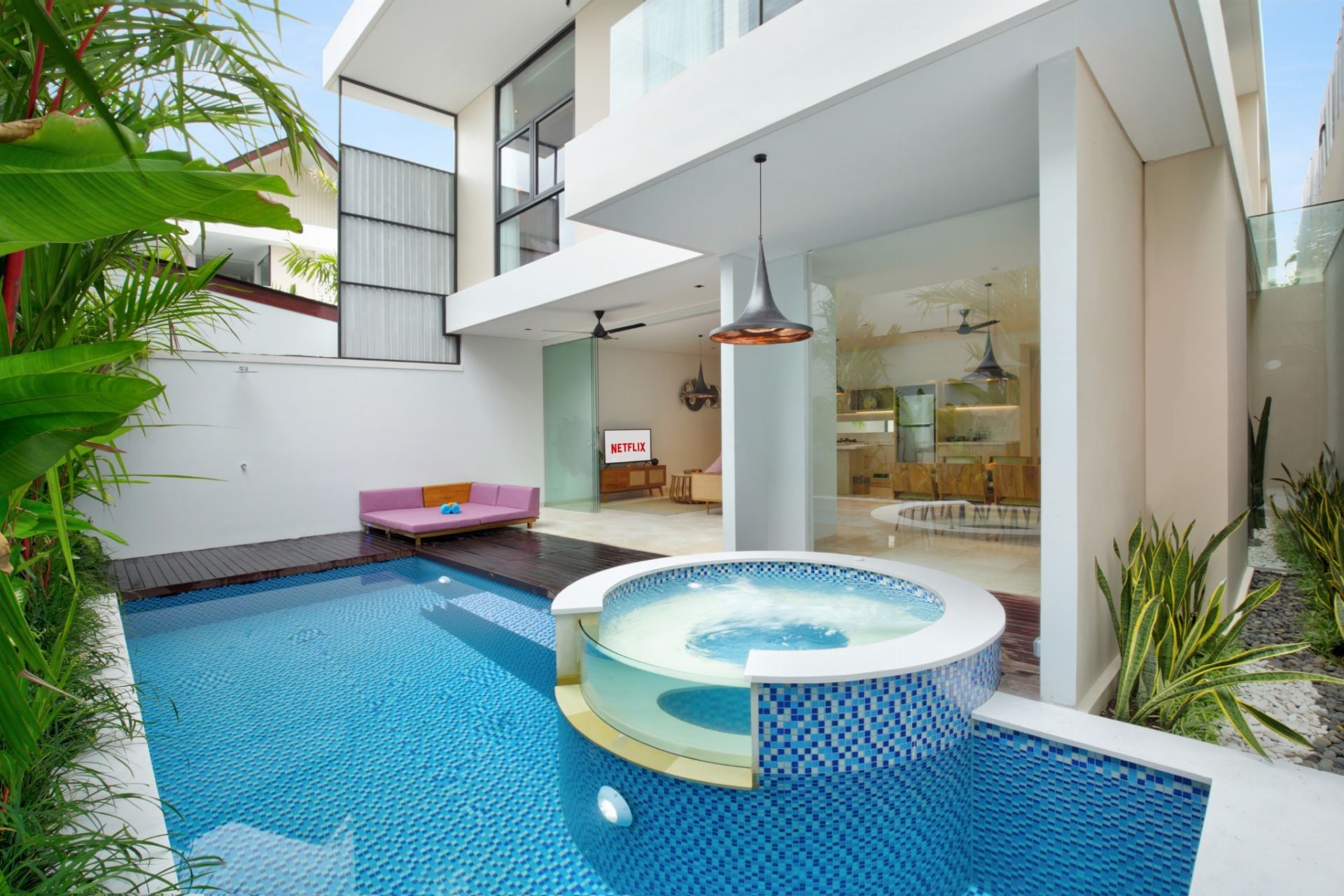 Elegant 3BR Villa with Private Pool with Jacuzzi in Legian
