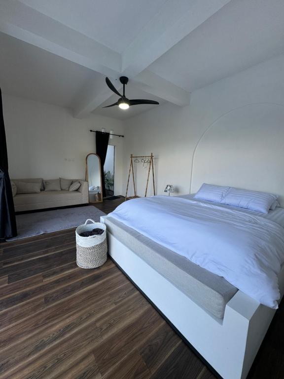 Private Poo Villa in the Scenic Highlands of Kintamani