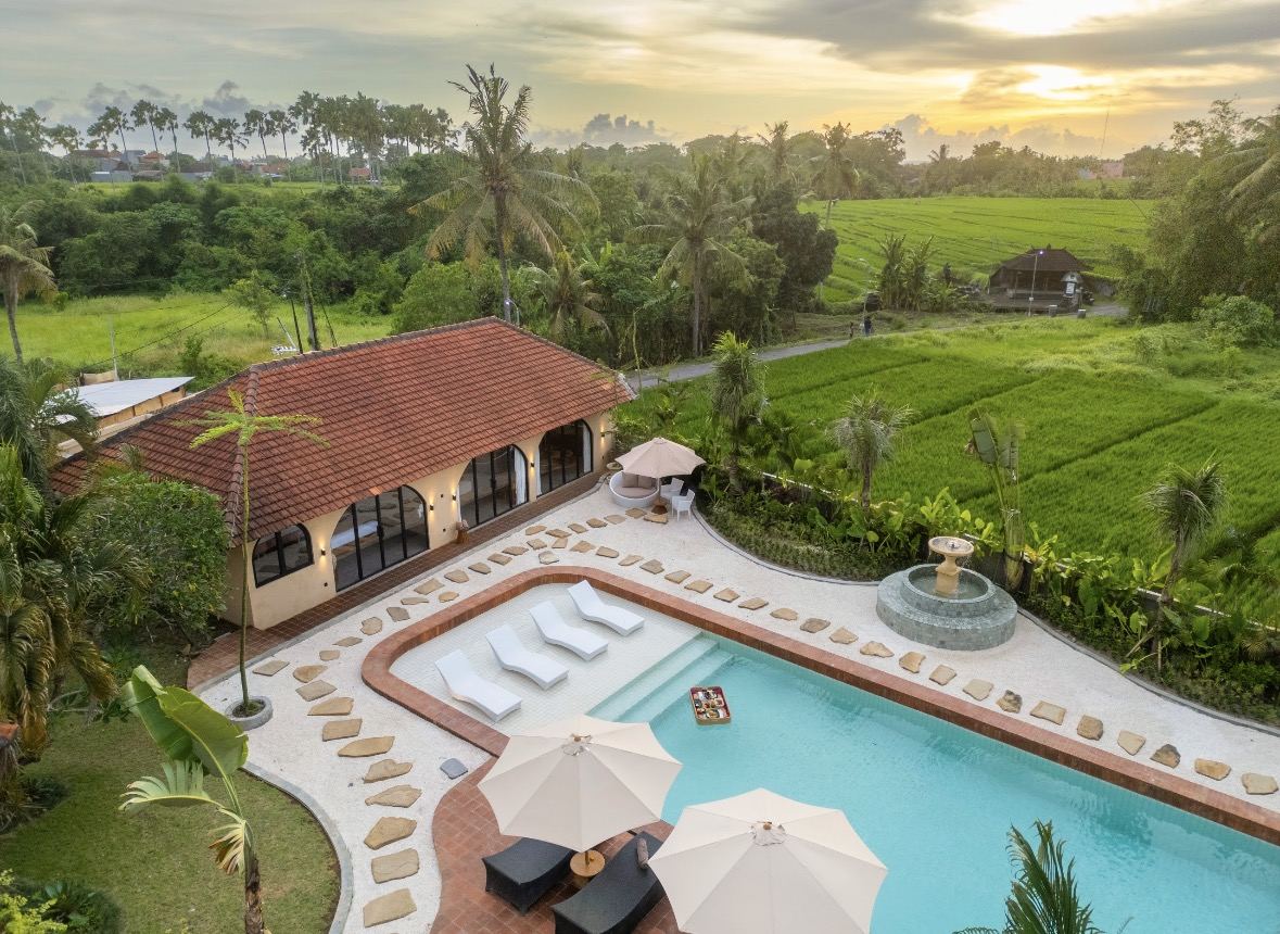 Cabana Family Retreat with Private Pool