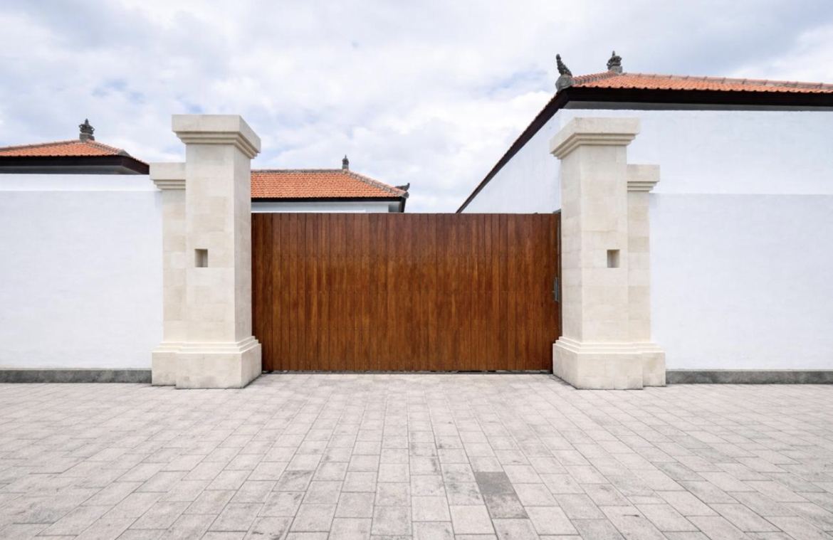 Comfortable Family Villa with Private Pool in Jimbara